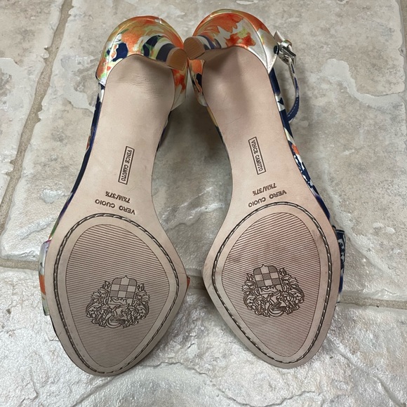 NWOT Vince Camuto 3.5" heels Size 7.5M - Picture 5 of 5